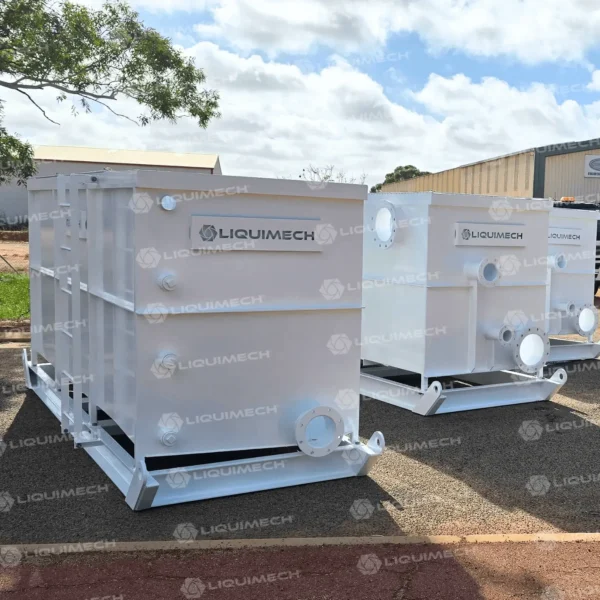 Liquimech-Break-tank-system-Industrial staging tank for temporary water storage and flow regulation in mining and construction sites