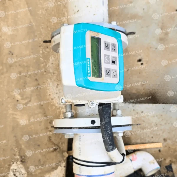 Liquimech Water flow meter connected to pump system for monitoring flow efficiency (1)