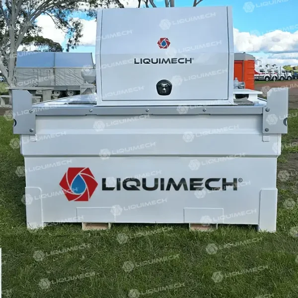 Liquimech double-wall self bunded fuel tank with pump and hose reel for environmental safety