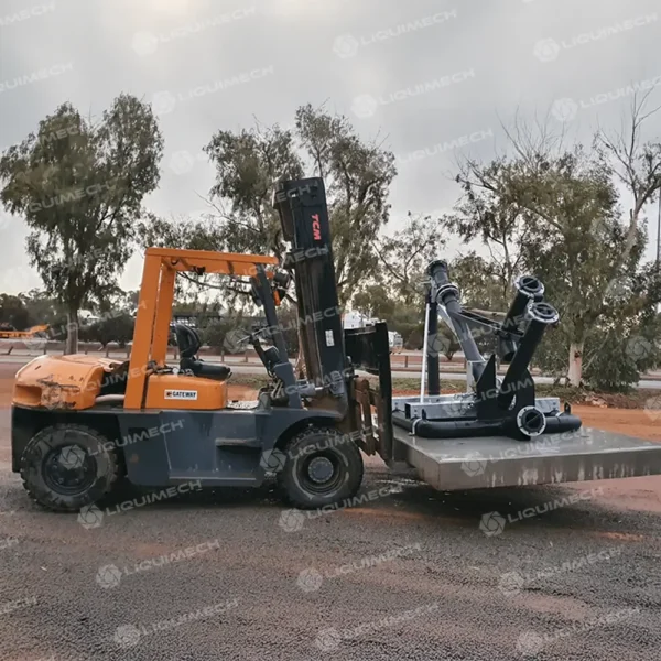 Liquimech transferable cyclone rated standpipe designed for flexible heavy vehicle water filling