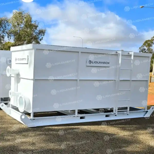 Underground dewatering fish tank system for industrial sites, optimised for long-term performance and low maintenance
